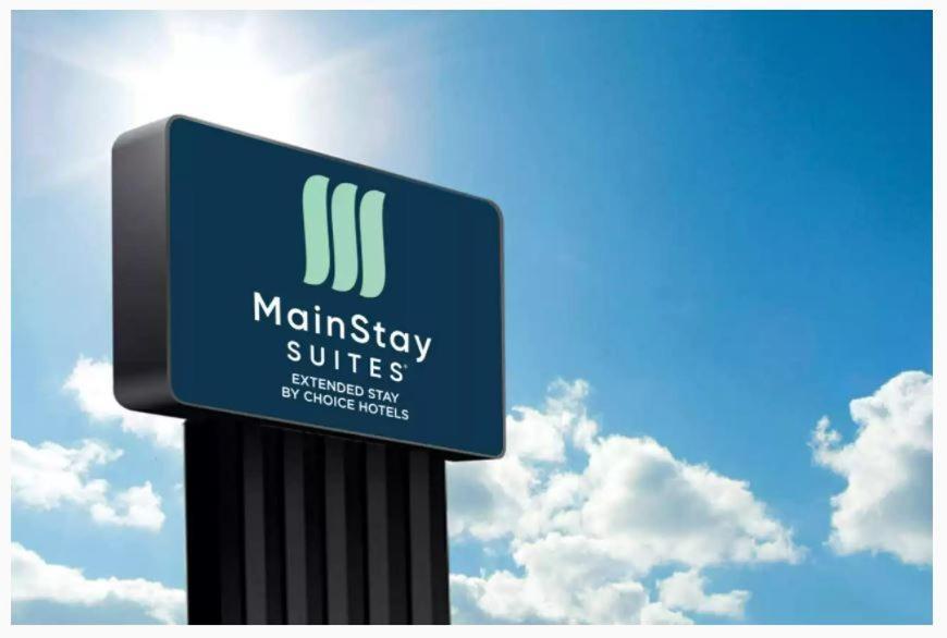 Mainstay Suites Middleburg Heights Cleveland Airport Екстериор снимка